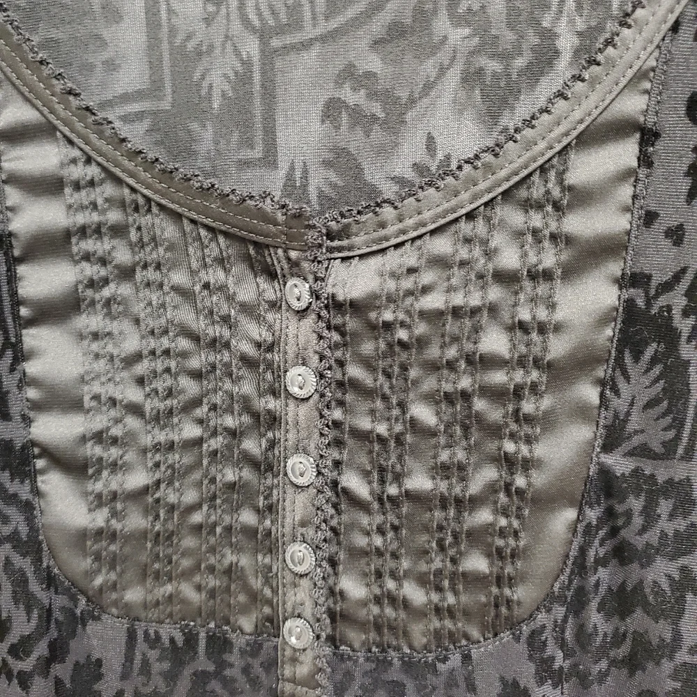 Velvet Burnout Long-Sleeve Scoop Neck Top - Black - Picture 3 of 7